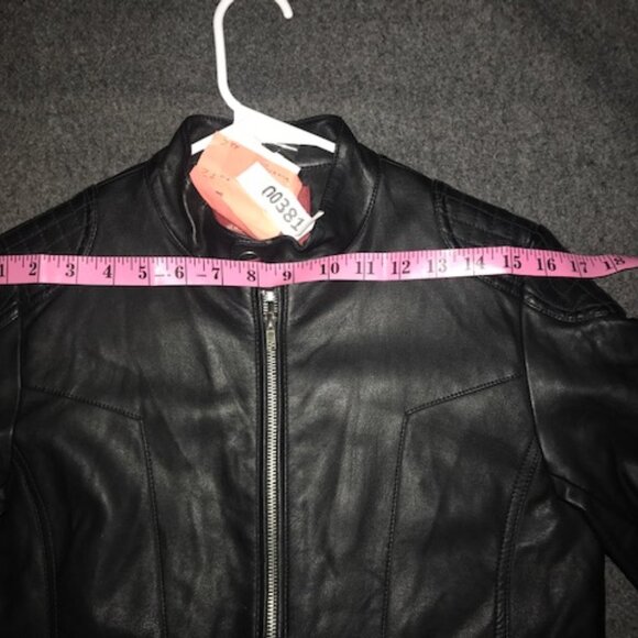 Arizona Jeans Ladies Black Faux Leather Riding Jacket. Full Zip, zip up pockets - Picture 10 of 11